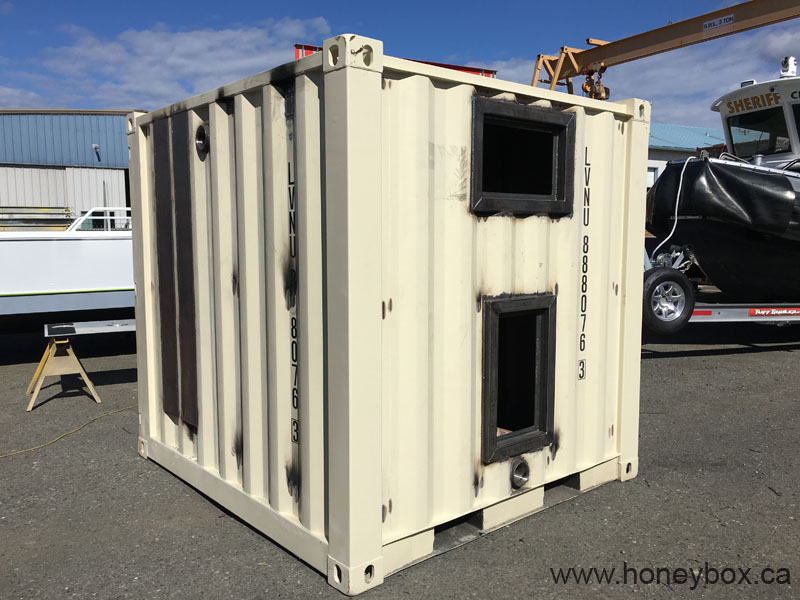 Shipping Container work shop_ropos Honeybox 19