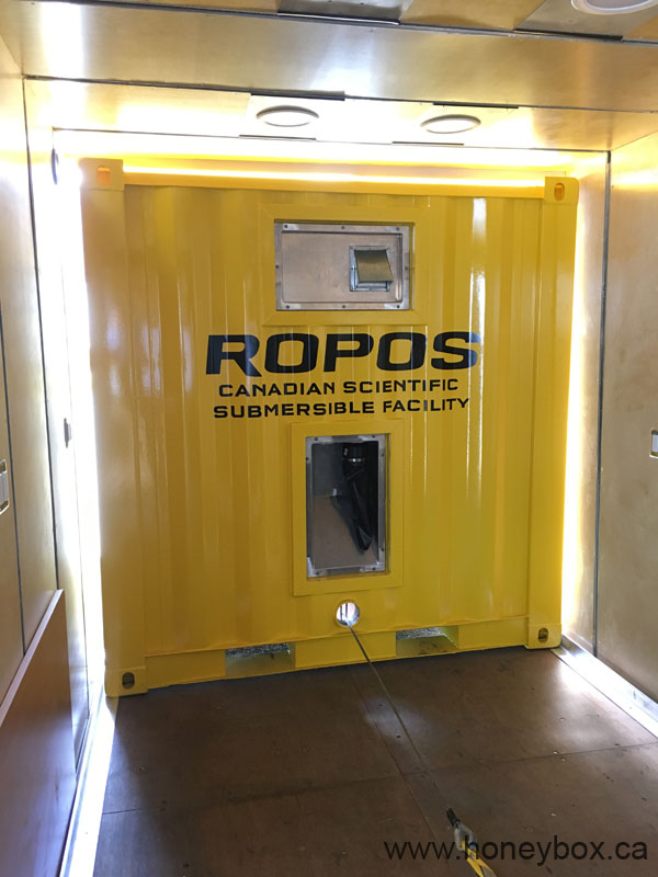 Shipping Container work shop_ropos Honeybox 27