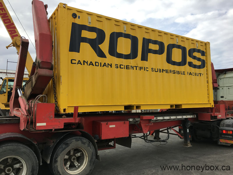 Shipping Container work shop_ropos Honeybox 28
