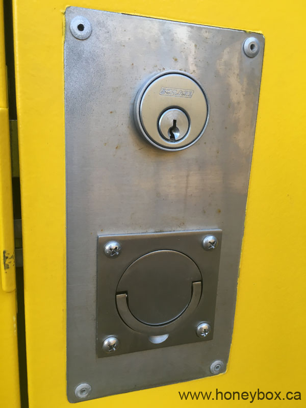 Shipping Container work shop_ropos Honeybox 5